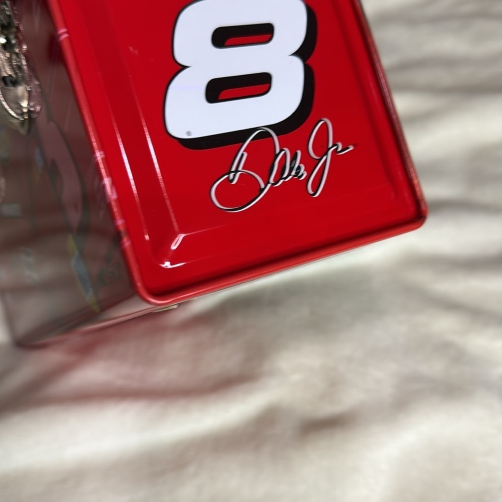 Dale Earnhardt, Jr. Lunch Box - Picture 7 of 13